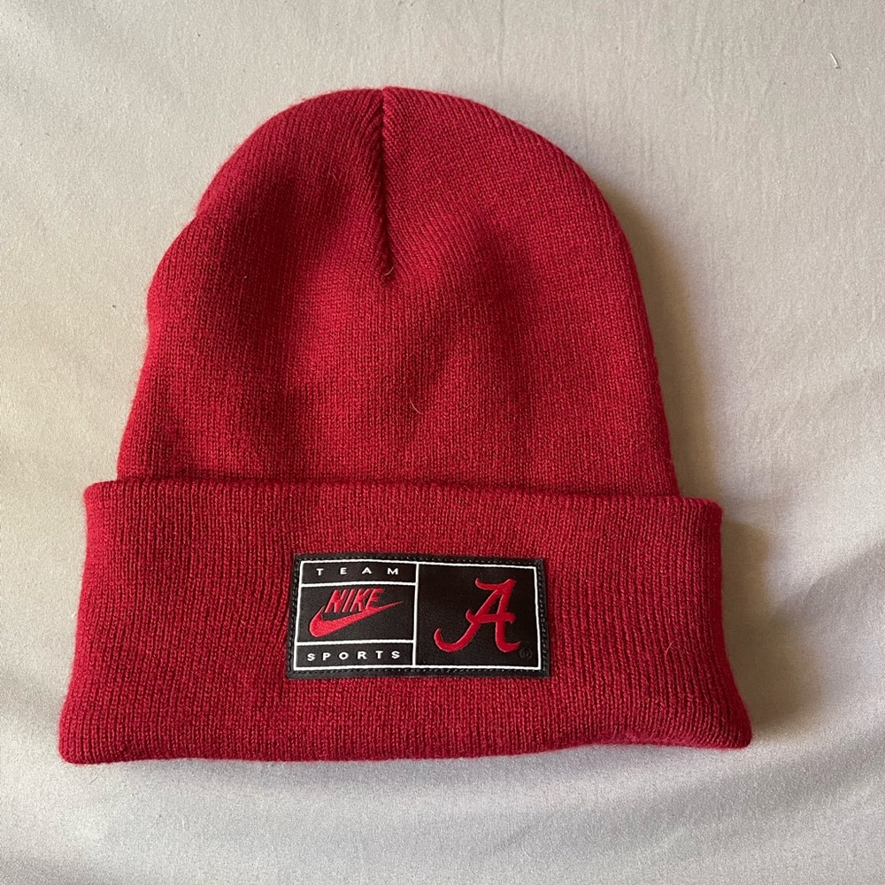 NIKE HAT